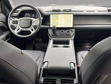 Land Rover Defender 110 D250 S AWD Auto 26MY Vert — photo 4