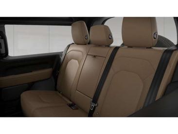 Land Rover Defender 90 Hard Top D250 — photo 4