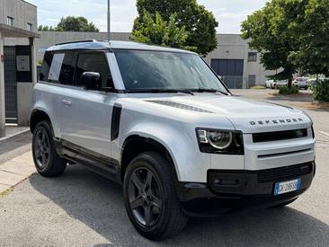Land Rover Defender 90 X-Dynamic SE Awd 3.0d I6 Mhev 200cv — photo 2