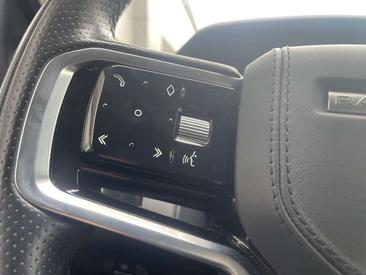 Land Rover Range Rover Evoque P300e R-Dynamic HSE Meridian — photo 16