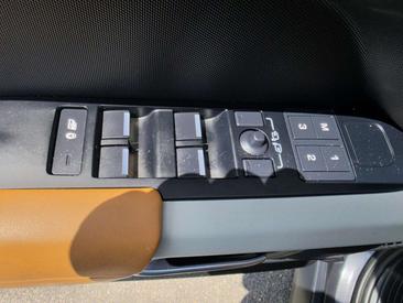 Land Rover Defender 130 First Edition 3,0 AT — photo 10