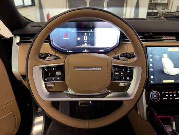 Land Rover Range Rover HSE D350 — photo 17