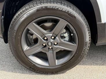 Land Rover Defender 90 X-Dynamic SE Awd 3.0d I6 Mhev 200cv — photo 7