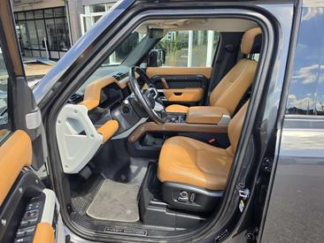 Land Rover Defender 130 First Edition 3,0 AT — photo 22