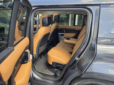 Land Rover Defender 130 First Edition 3,0 AT — photo 23