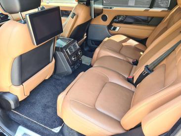 Land Rover Range Rover D300 — photo 9