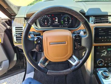 Land Rover Range Rover D300 — photo 16