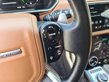 Land Rover Range Rover D300 — photo 19