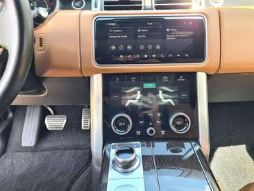 Land Rover Range Rover D300 — photo 25