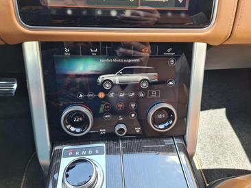 Land Rover Range Rover D300 — photo 28