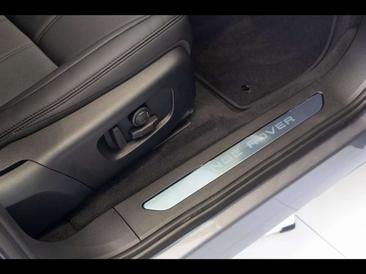 Land Rover Range Rover Evoque P300e 309ch SE AWD BVA Mark III Gris — photo 17