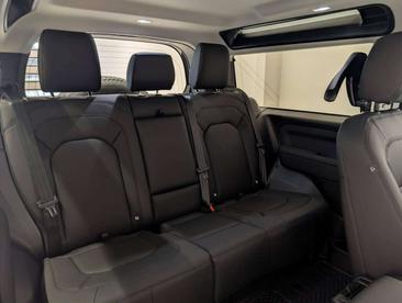 Land Rover Defender 90 X-dynamic Se Awd 3.0d I6 Mhev 200cv Auto — photo 10