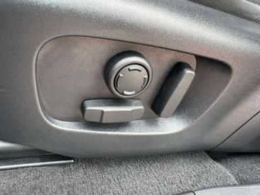 Land Rover Range Rover Evoque P300e R-Dynamic SE ACC MATRIX — photo 29
