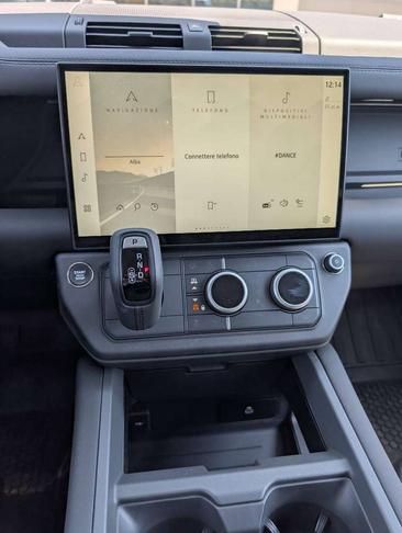 Land Rover Defender 90 X-dynamic Se Awd 3.0d I6 Mhev 200cv Auto — photo 12