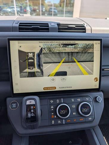 Land Rover Defender 90 X-dynamic Se Awd 3.0d I6 Mhev 200cv Auto — photo 15