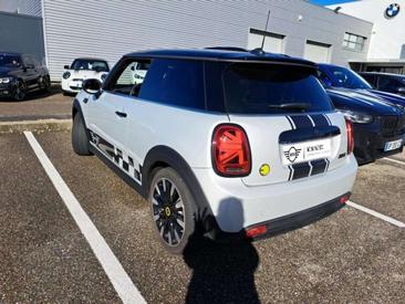Mini Electric Cooper SE — photo 3