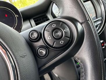 Mini Cabrio COOPER — photo 25