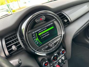 Mini Cabrio COOPER — photo 28