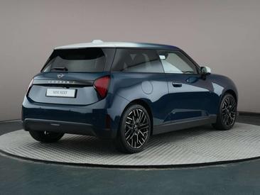 Mini Electric Favoured Cooper SE — photo 10