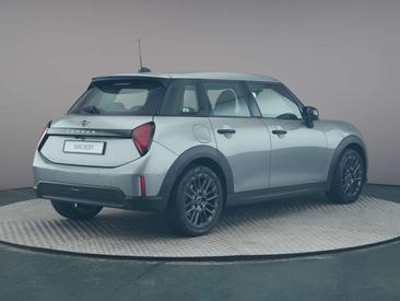 Mini 5 Portes Essential Cooper S — photo 9