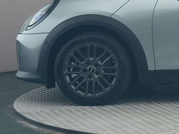Mini 5 Portes Essential Cooper S — photo 16