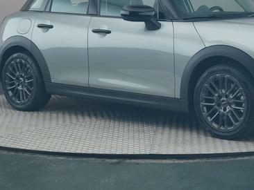 Mini 5 Portes Essential Cooper S — photo 21