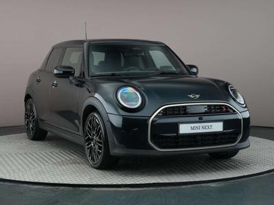 Mini 5 Portes Favoured Cooper S