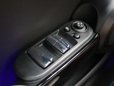 Mini Cabrio Sidewalk Cooper S — photo 36