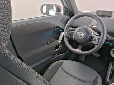 Mini Aceman JCW Electric — photo 3