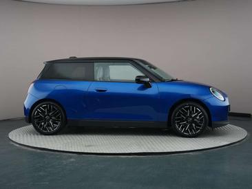 Mini Hatch Favoured Cooper SE — photo 7