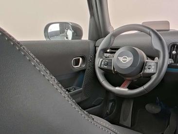 Mini 5 Portes JCW Cooper S — photo 3
