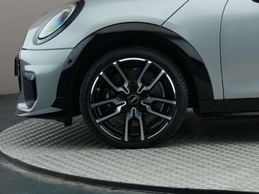 Mini 5 Portes JCW Cooper S — photo 14