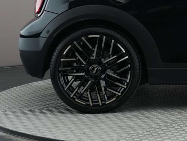 Mini Cabrio Favoured Cooper — photo 14