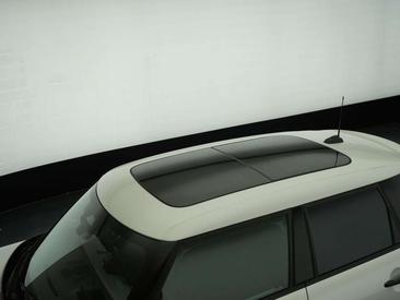 Mini 5 Portes Favoured Cooper S — photo 23