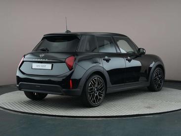 Mini 5 Portes Favoured Cooper S — photo 9