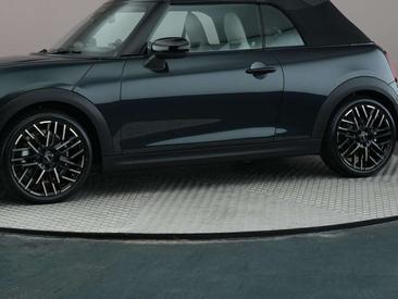 Mini Cabrio John Cooper Works — photo 22