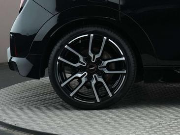 Mini 5 Portes JCW Cooper S — photo 17