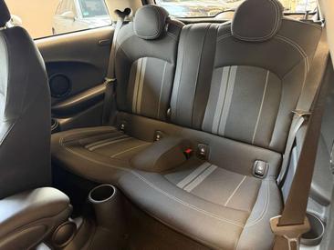 Mini 3 Portes Cooper S — photo 11
