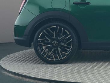 Mini 5 Portes Favoured Cooper — photo 16