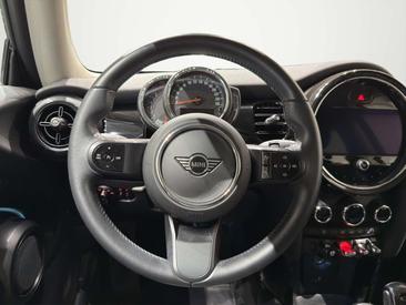 Mini Hatch 5 Portes Classic One — photo 11