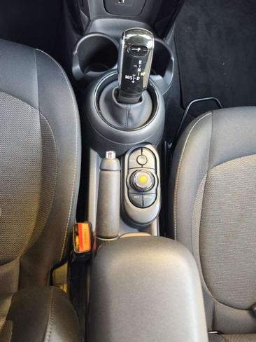 Mini Cabrio COOPER — photo 9