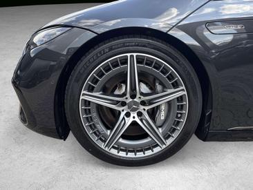 Mercedes EQS 53 — photo 3
