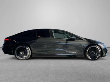 Mercedes EQS 53 — photo 6