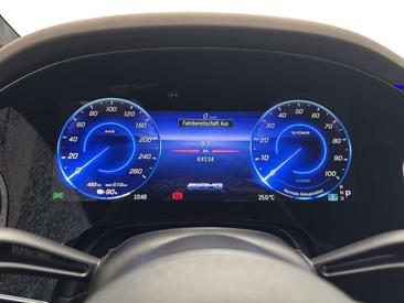 Mercedes EQS 53 — photo 10