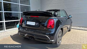 Mini Cabrio Yours Cooper S — photo 2