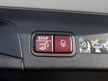 Mercedes GLS 350 — photo 11