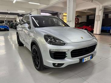 Porsche Cayenne III E-hybrid S — photo 2