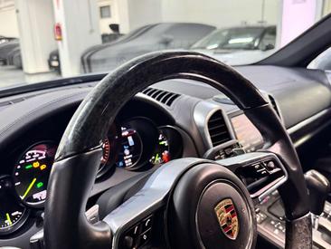 Porsche Cayenne III E-hybrid S — photo 20