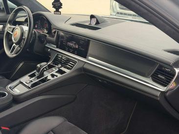 Porsche Panamera II GTS — photo 5
