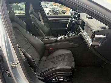 Porsche Panamera II GTS — photo 9